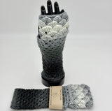Fingerless Dragon Scale Monochrome Gloves