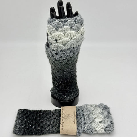 Fingerless Dragon Scale Monochrome Gloves