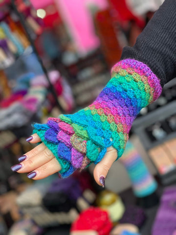 Fingerless Dragon Scale Gloves in Pixie sparkle
