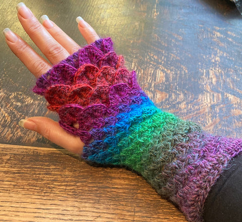 Fingerless mermaid/dragon scale gloves in magic