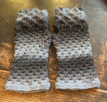 Fingerless Dragon Scale Monochrome Gloves