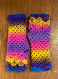 Fingerless Dragon Scale Gloves in Festival