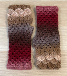 Fingerless Dragon Scale Gloves in Brown/Red Mix