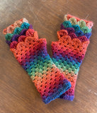 Fingerless Dragon Scale Gloves in Rainforest