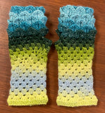 Fingerless Dragon Scale Gloves in Blue/Yellow Mix